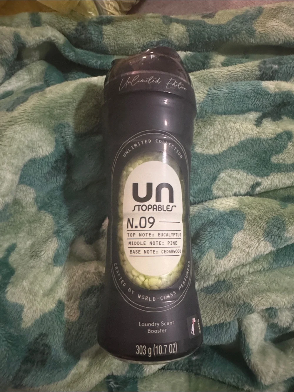 N.09 Eucalyptus Laundry Scent Booster - Gray
